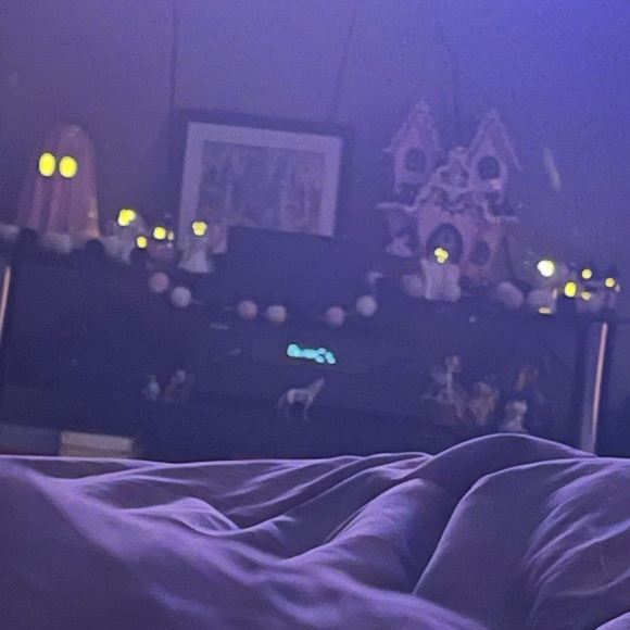 Pink Halloween Gingerbread House Decor - Picture 6 of 8